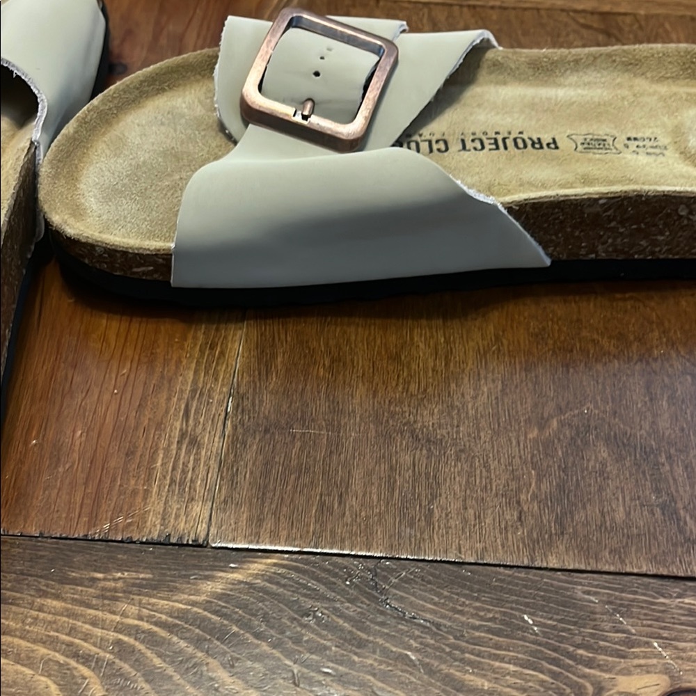 Project Cloud White Slide Sandals - Picture 9 of 12